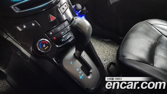 Chevrolet Orlando 2012 thumb 10