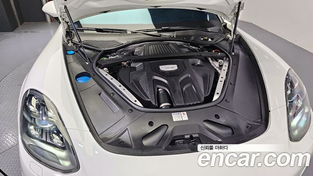Porsche Panamera 2020 thumb 6