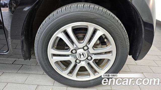 Honda N-BOX 2015 thumb 6