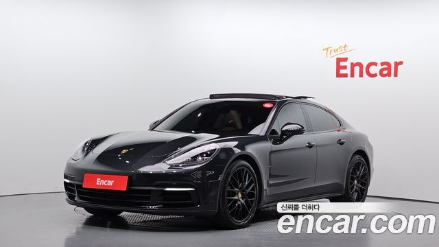 Porsche Panamera 2018 thumb 2