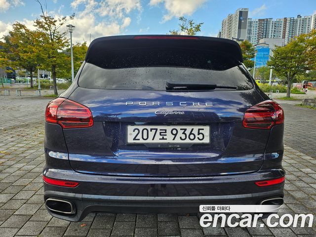 Porsche Cayenne 2018 thumb 7