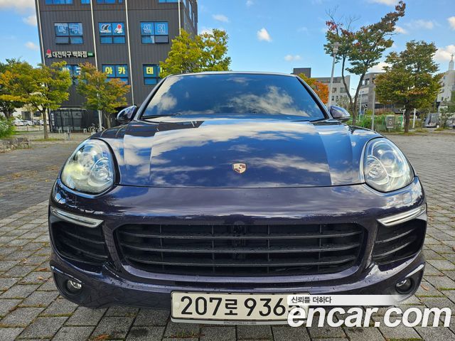 Porsche Cayenne 2018 thumb 11