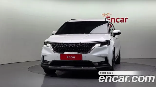 Kia Carnival 2022 thumb 4