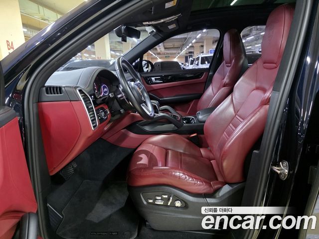 Porsche Cayenne 2019 thumb 11