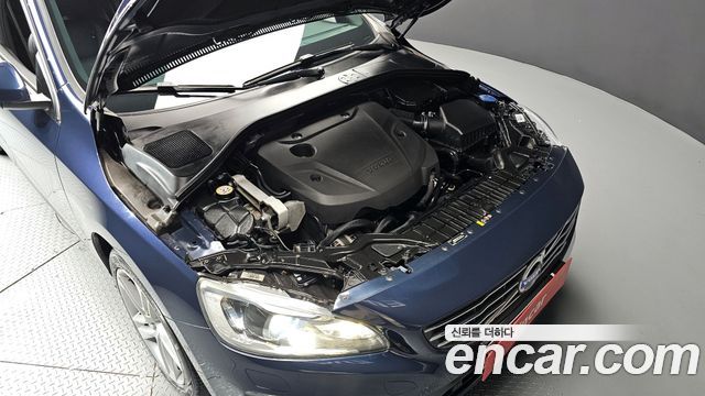 Volvo S60 2015 thumb 7