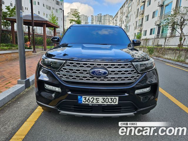 Ford Explorer 2021 thumb 4