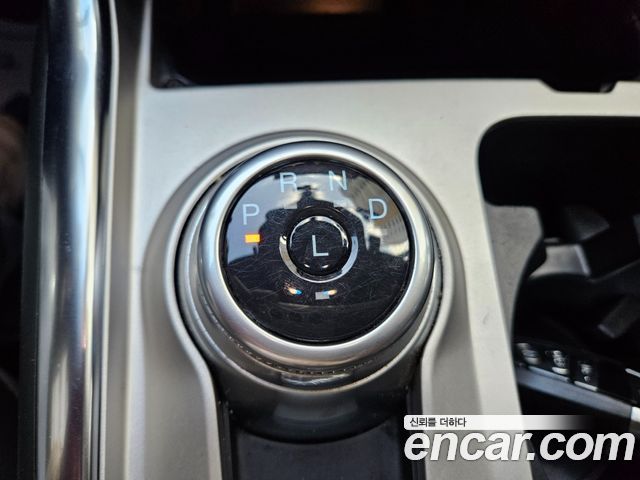 Ford Explorer 2021 thumb 9