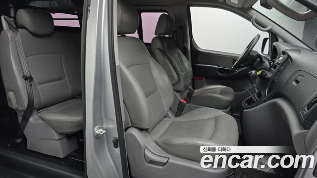 Hyundai Starex 2015 thumb 10