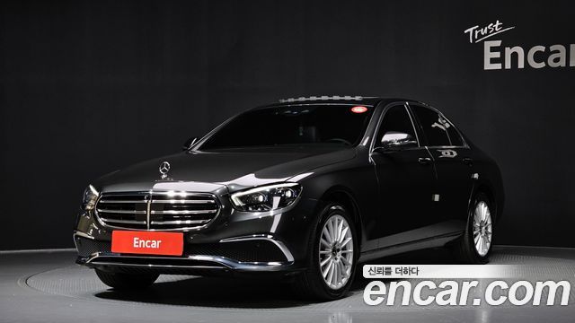 Mercedes-Benz E-Class 2021 thumb 2