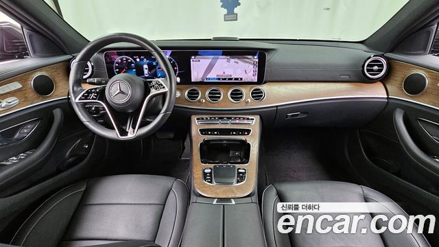 Mercedes-Benz E-Class 2021 thumb 8