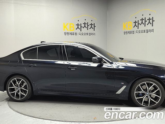 BMW 5 серии 2020 thumb 5