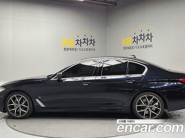 BMW 5 серии 2020 thumb 9
