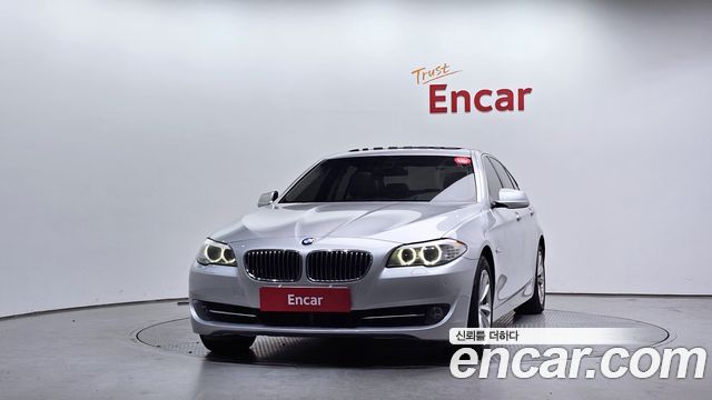 BMW 5 серии 2011 thumb 3