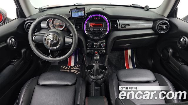 Mini Hatch 2014 thumb 7