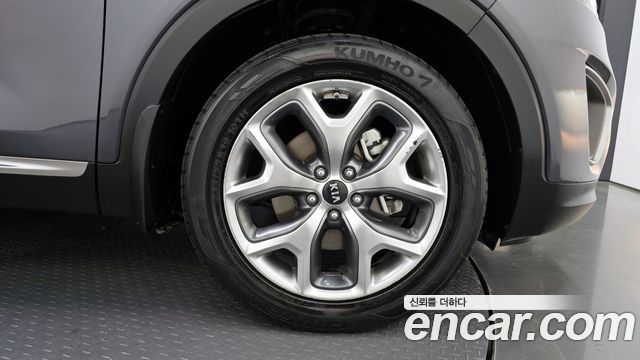 Kia Sorento 2015 thumb 5