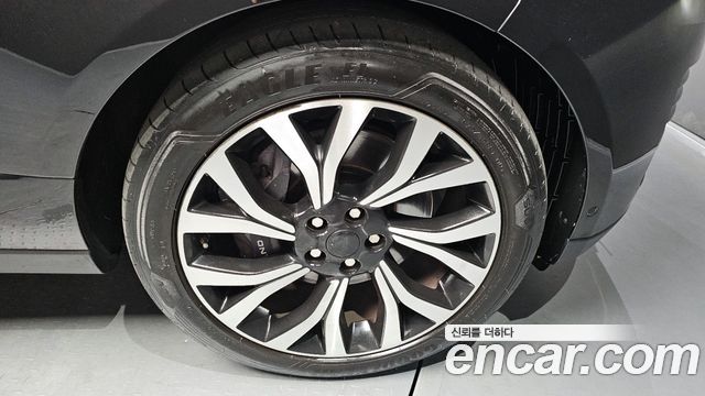 Land Rover Range Rover 2018 thumb 5