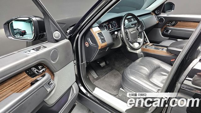 Land Rover Range Rover 2018 thumb 12