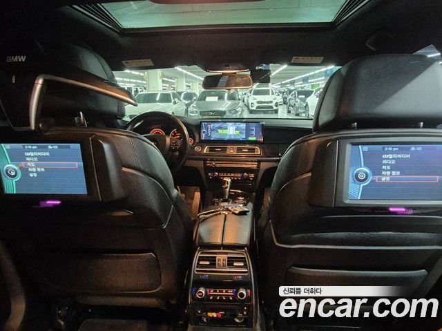 BMW 7 серии 2010 thumb 7