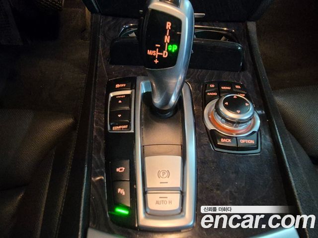 BMW 7 серии 2010 thumb 9