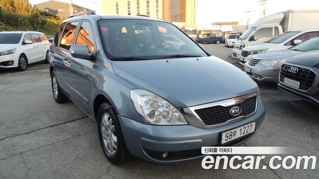 Kia Carnival 2012 thumb 3