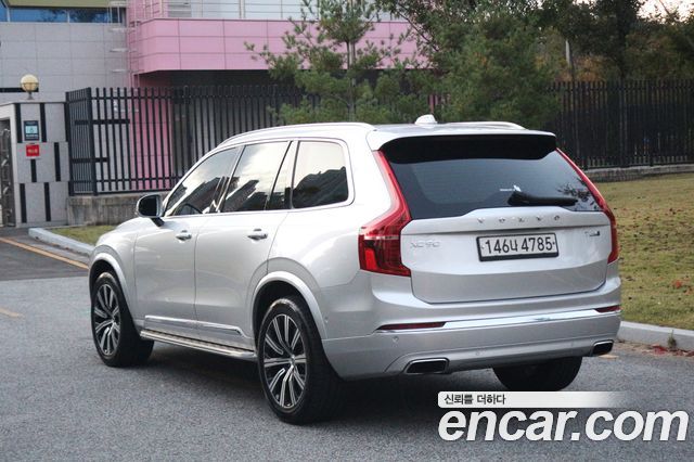 Volvo XC90 2020 thumb 4