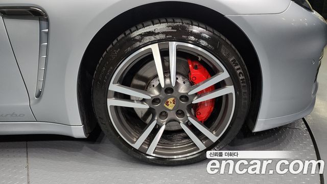 Porsche Panamera 2014 thumb 6
