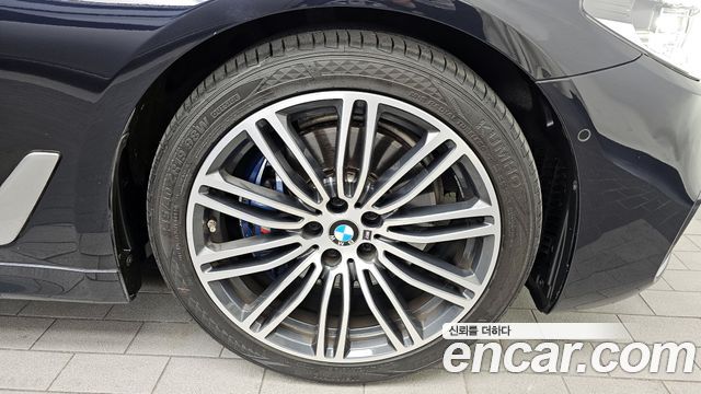 BMW 5 серии 2020 thumb 5