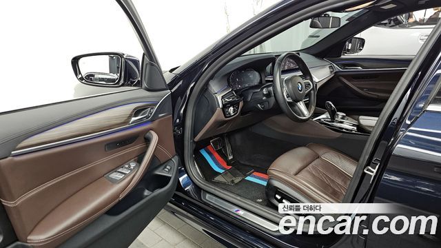 BMW 5 серии 2020 thumb 10