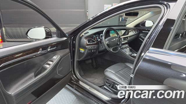 Genesis G90 2019 thumb 11
