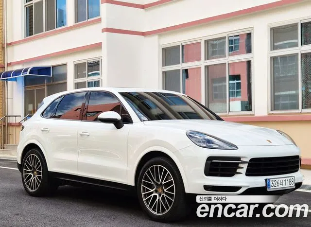 Porsche Cayenne 2020 thumb 3