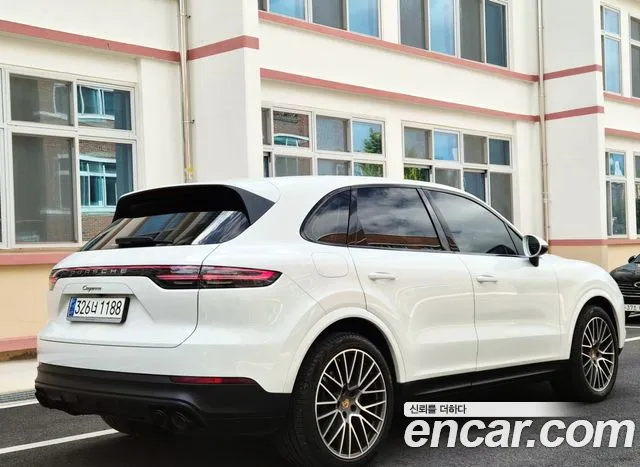 Porsche Cayenne 2020 thumb 4