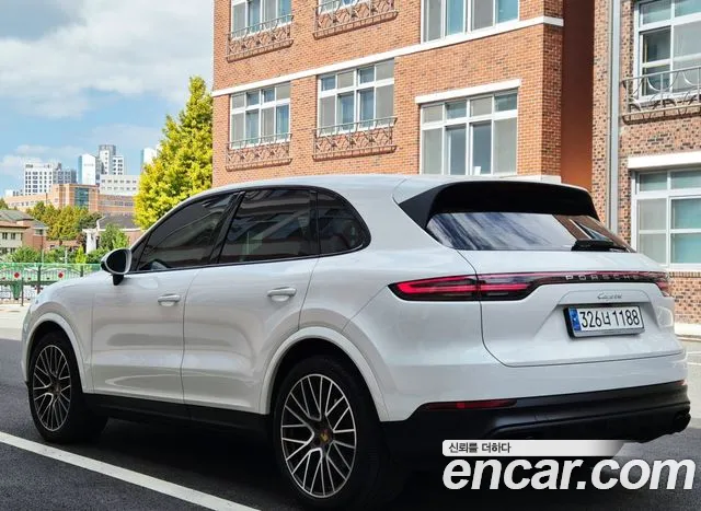 Porsche Cayenne 2020 thumb 6