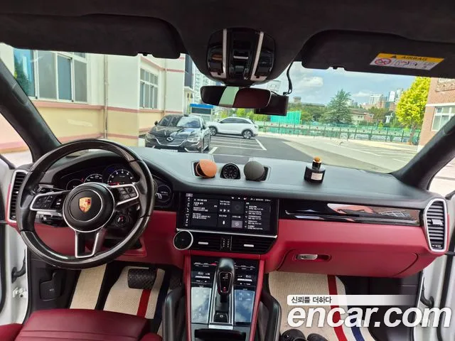 Porsche Cayenne 2020 thumb 7