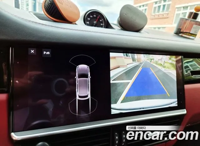 Porsche Cayenne 2020 thumb 10