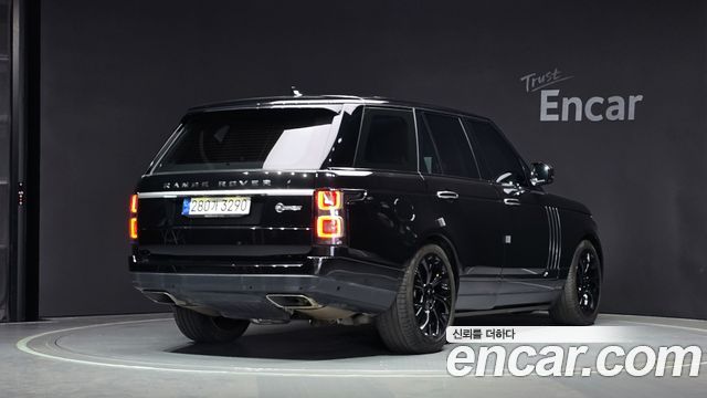 Land Rover Range Rover 2021 thumb 3