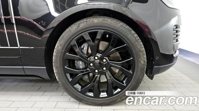Land Rover Range Rover 2021 thumb 6