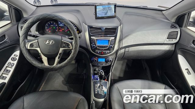 Hyundai Accent 2013 thumb 7