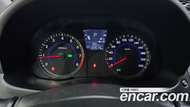 Hyundai Accent 2013 thumb 8