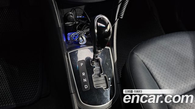 Hyundai Accent 2013 thumb 9