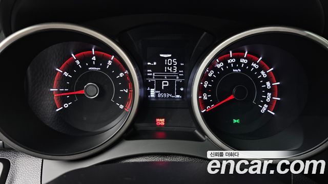 SsangYong Tivoli 2018 thumb 8