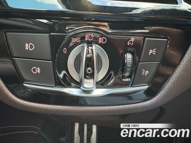 BMW 5 серии 2020 thumb 11
