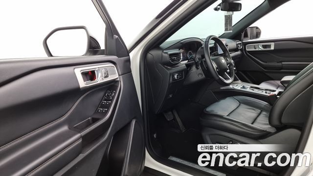 Ford Explorer 2020 thumb 10