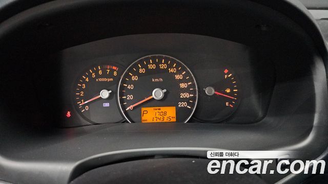 Kia Carens 2013 thumb 9
