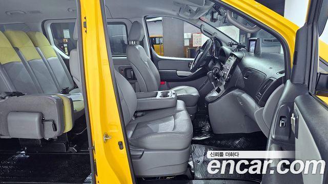 Hyundai Starex 2014 thumb 10