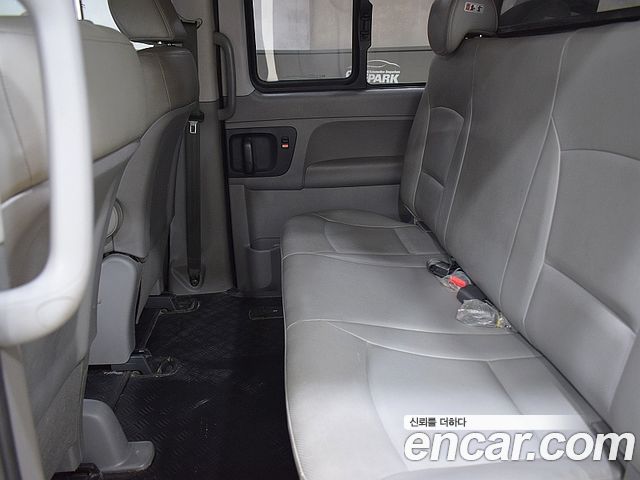 Hyundai Starex 2017 thumb 6