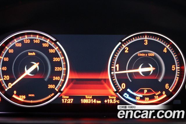 BMW 5 серии 2013 thumb 9