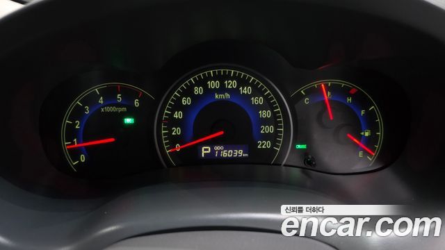 Kia Carnival 2011 thumb 9