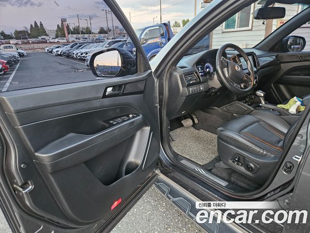SsangYong Rexton 2019 thumb 9