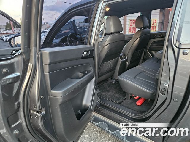 SsangYong Rexton 2019 thumb 10