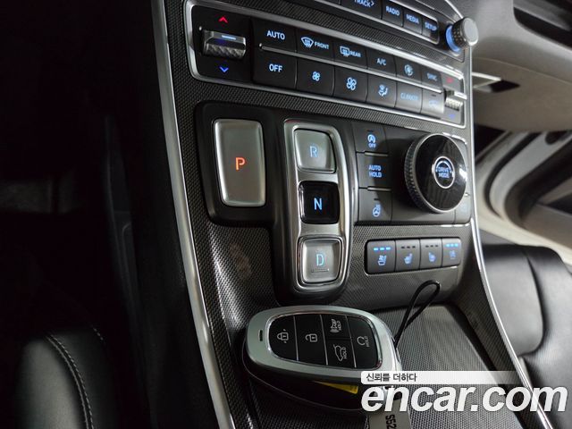 Hyundai Santa Fe 2020 thumb 9